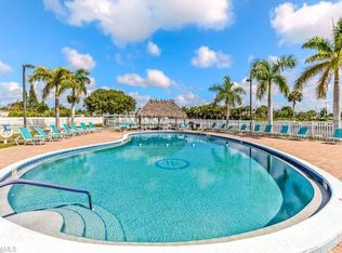 10 Abilene TRL #192, NAPLES, FL 34113