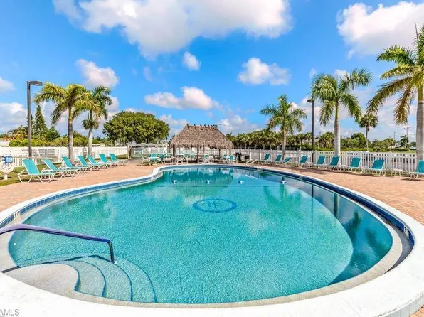 10 Abilene TRL #192, NAPLES, FL 34113