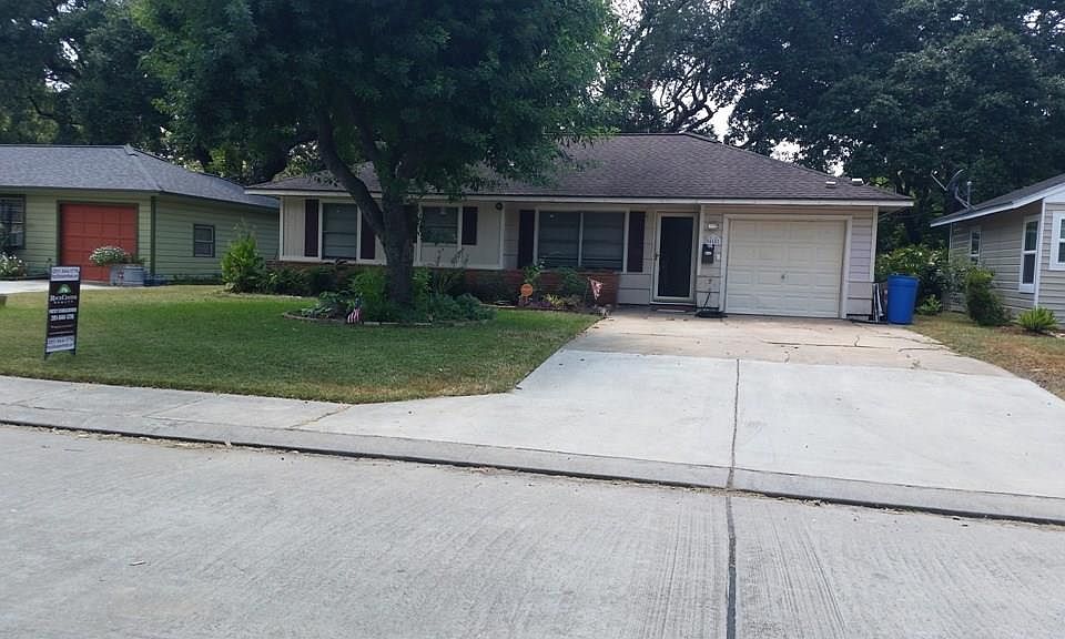 1st image of 510 Gardenia St