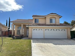 2556 Overland Ave, Lancaster, CA 93536