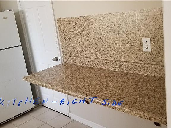 Kitchen - right side