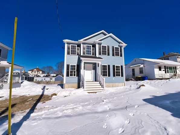 150 Downing St, Fall River, MA 02723