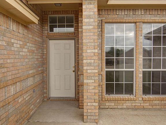 4th image of 201 Willow Creek Dr
