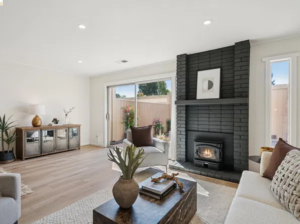 3153 Gilbert Ln, Alameda, CA 94502