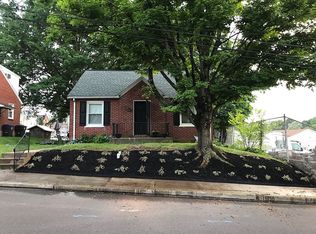 38 N 3rd St, Souderton, PA 18964