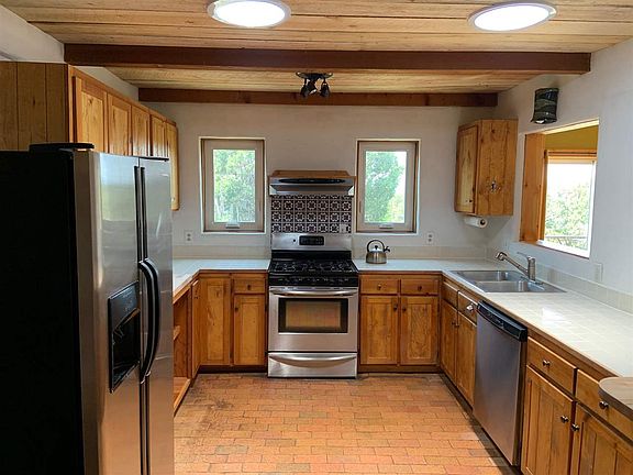 2nd image of 16 Cerrito Colorado