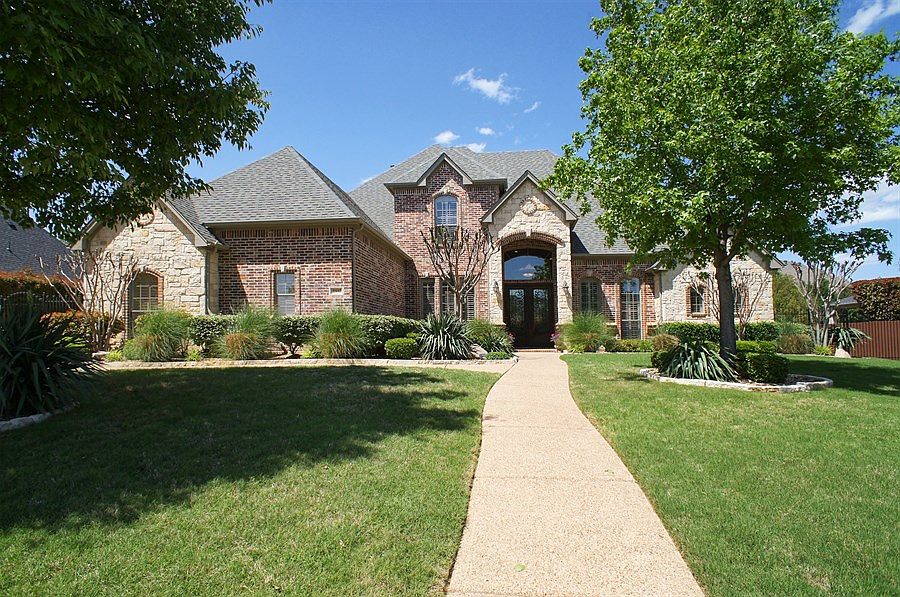 1st image of 2337 Bridgewood Dr