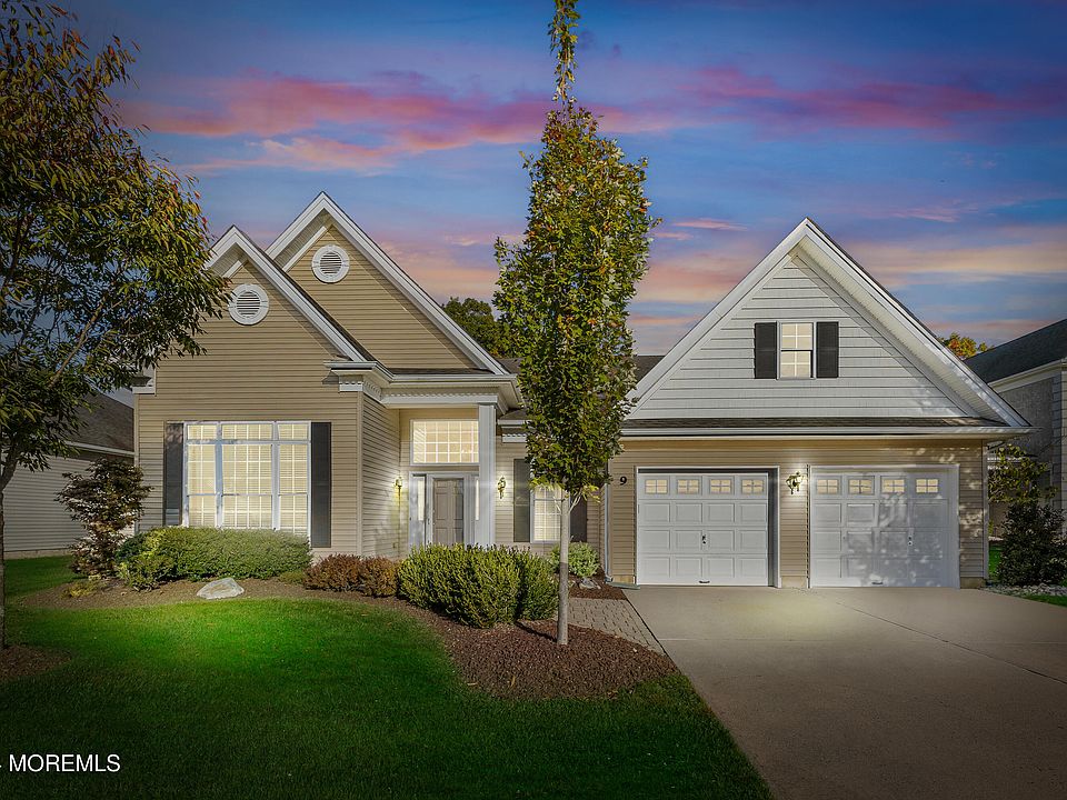 1st image of 9 Caufield Court