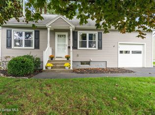 1004 Bill Rd, Schenectady, NY 12303