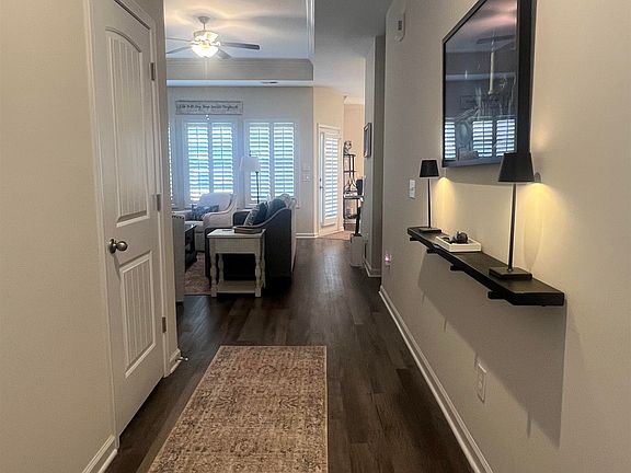 4th image of 305 Box Elder Way