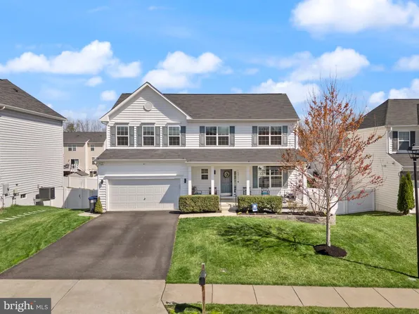 15911 Aerial View Rd, Woodbridge, VA 22193