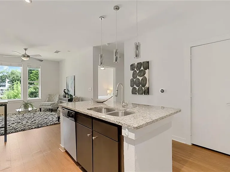 1900 Barton Springs Rd #2025 — Photo 2
