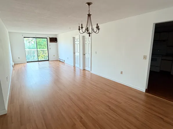 10 Wrentham Rd, Worcester, MA