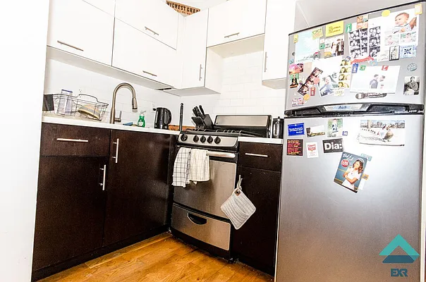 Rented by EXR | media 4