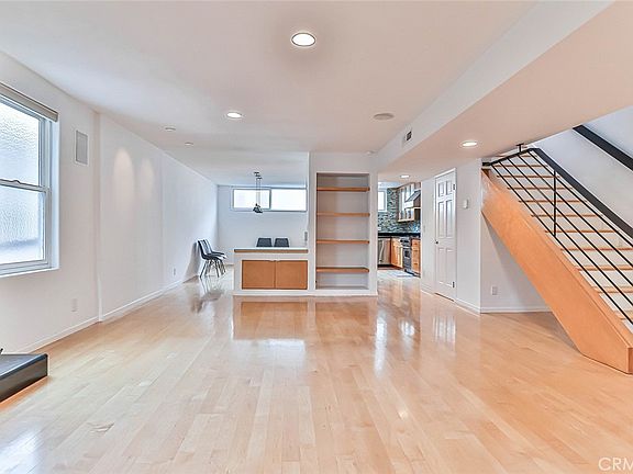 3rd image of 1115 19th St