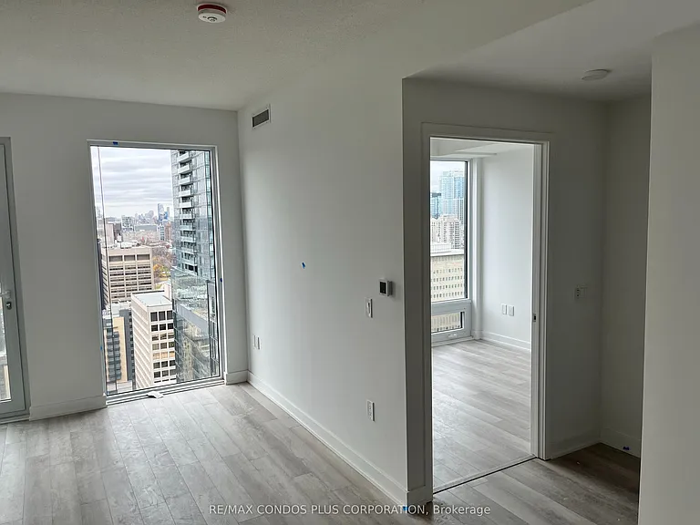 238 Simcoe St #3302 — Photo 7