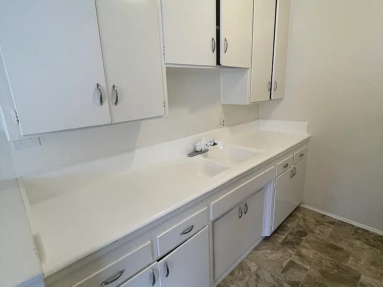 1607 N Harvard Blvd #2 — Photo 13