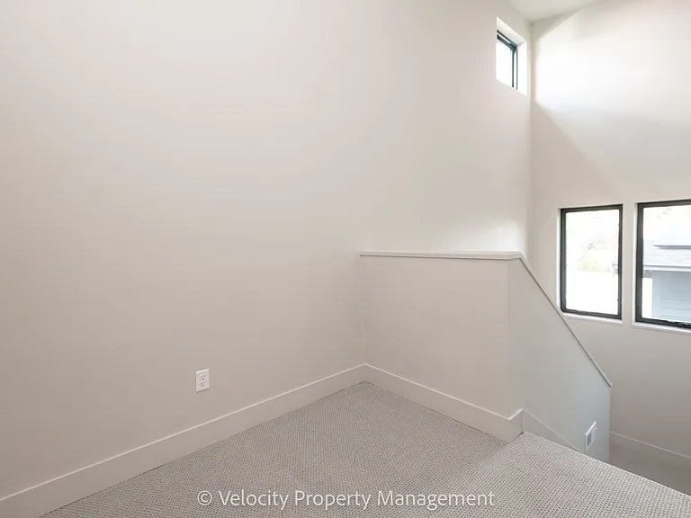 26 NW McCann Ave #3 — Photo 12