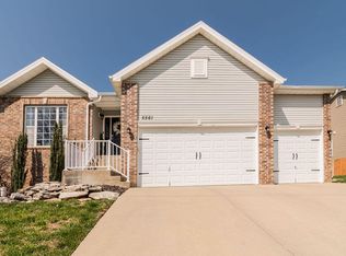 5561 S Faust Ave, Springfield, MO 65810