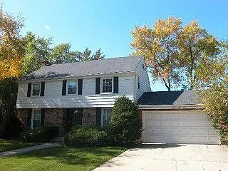 936 Clark Ln photo 1