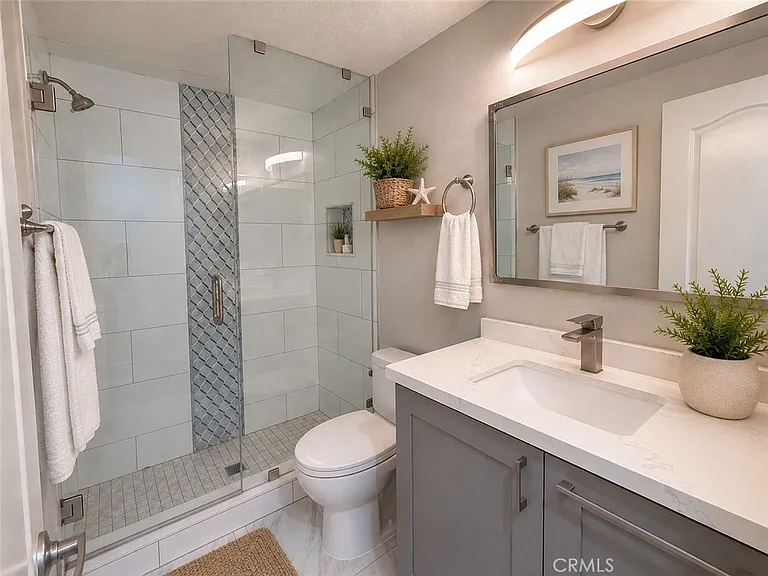 600 Wakefield Ct #102 — Photo 15