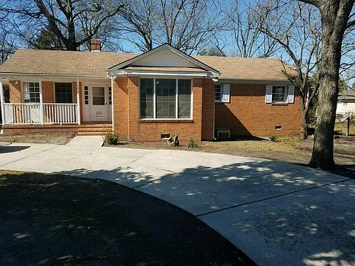 124 S 1st St Photo 1