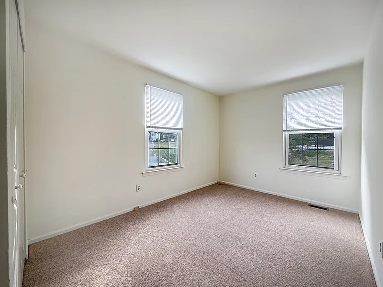21 Stockton Ct — Photo 22