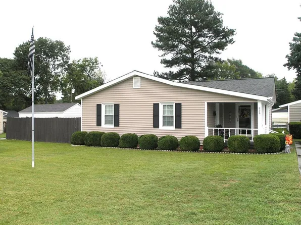 828 Marshall St, Roanoke Rapids, NC 27870