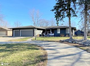 3135 Old Farm Rd, Flint, MI 48507