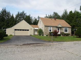 15 Keene St, Bedford, NH 03110