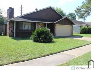5711 Longforest Dr, Houston, TX 77088