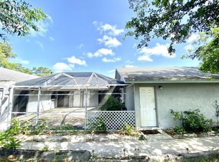1547 Hawthorne Pl, Wellington, FL 33414