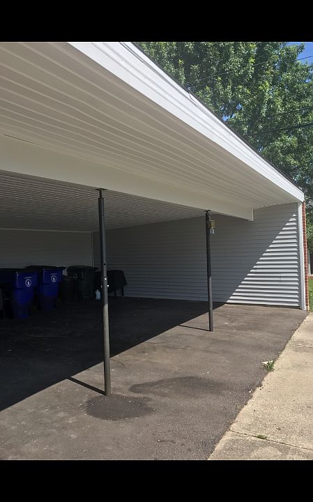 2nd image of 1144 Dennis Ln