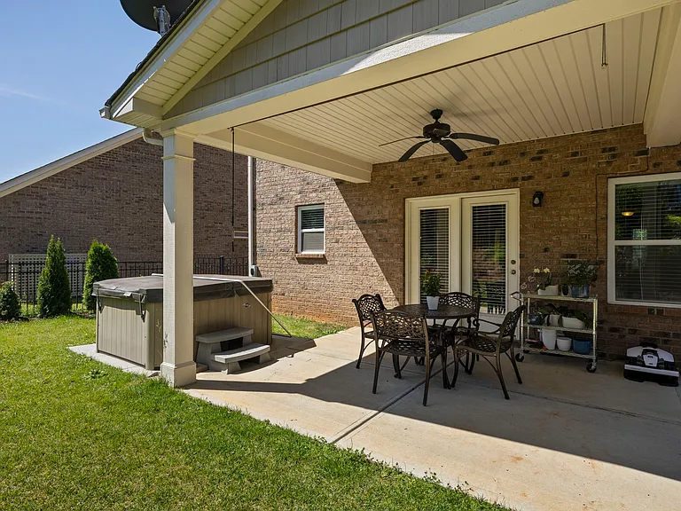 167 Alexandria Dr — Photo 9
