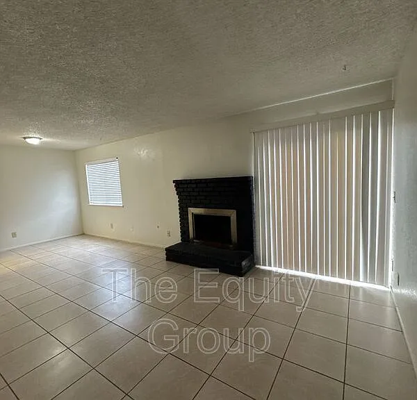3525 S County Center Dr — Photo 3