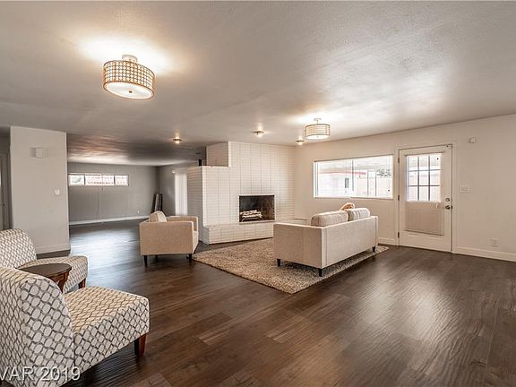5th image of 4896 Reiter Ave