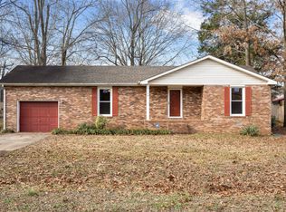 1140 Peachers Mill Rd, Clarksville, TN 37042
