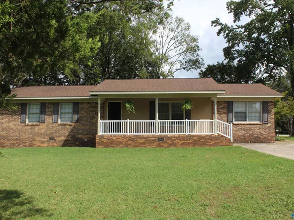 11 Bell Dr, Trinity, AL 35673