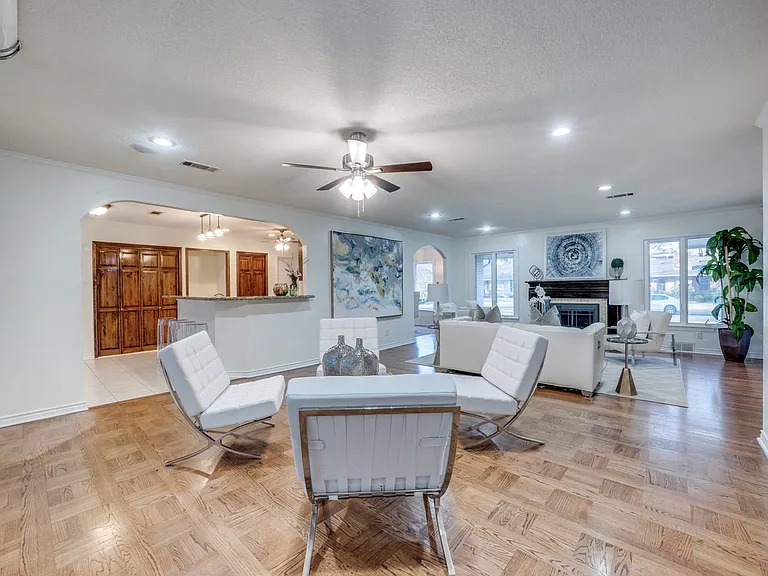 6106 Meadowcrest Dr — Photo 7