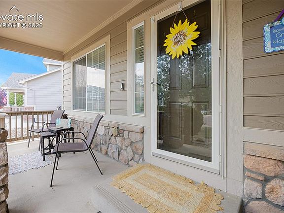 4th image of 7046 Creekfront Dr