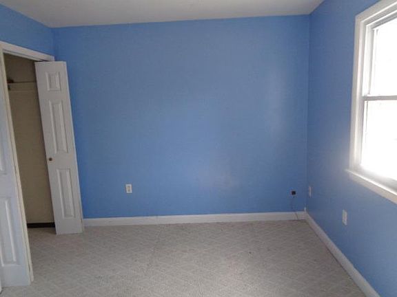 2nd image of 5856 Lynn St