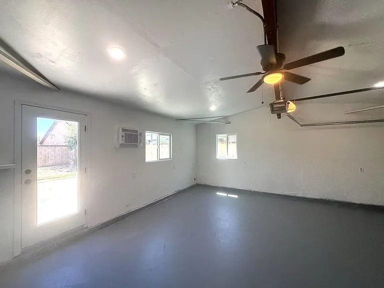25189 Gentian Ave — Photo 20
