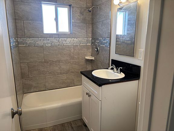 5th image of 42405 45th St W