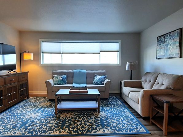 1711 Hudson St APT 3