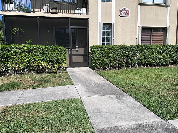 2nd image of 310 Lakeview Dr APT 101