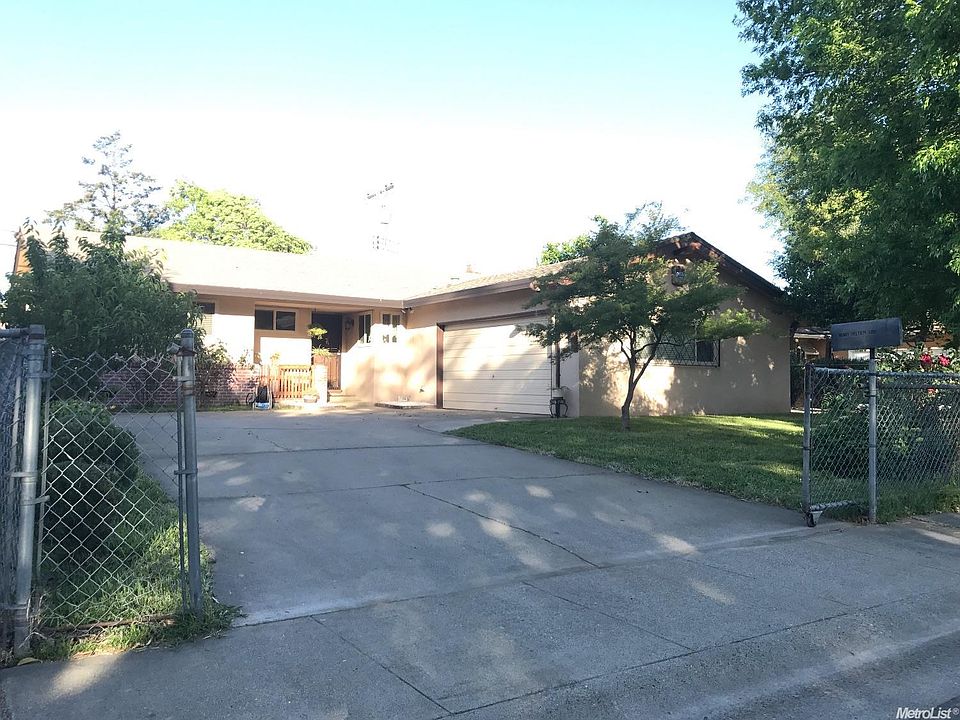 1st image of 2636 Dorine Way