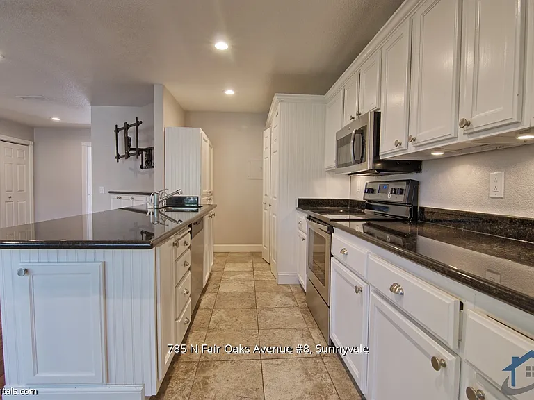 785 N Fair Oaks Ave #8 — Photo 6