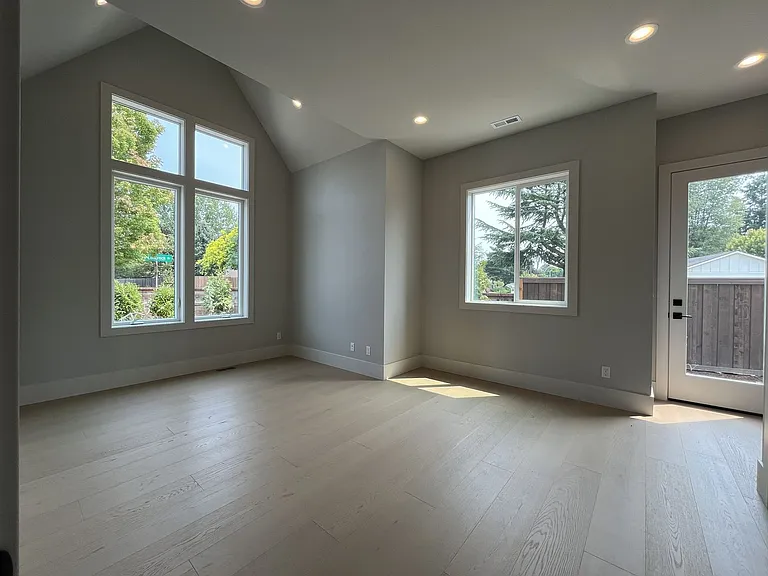 17402 NW Lonerock Dr — Photo 24