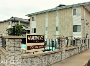 2821 Emerson Ave APT 21, Parkersburg, WV 26104