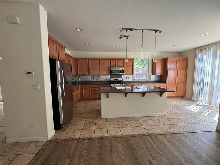 16959 Cobble Creek Way — Photo 5